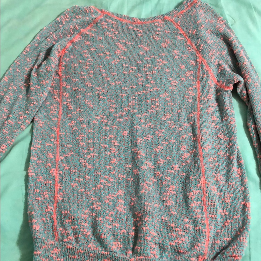 top - Picture 3 of 5